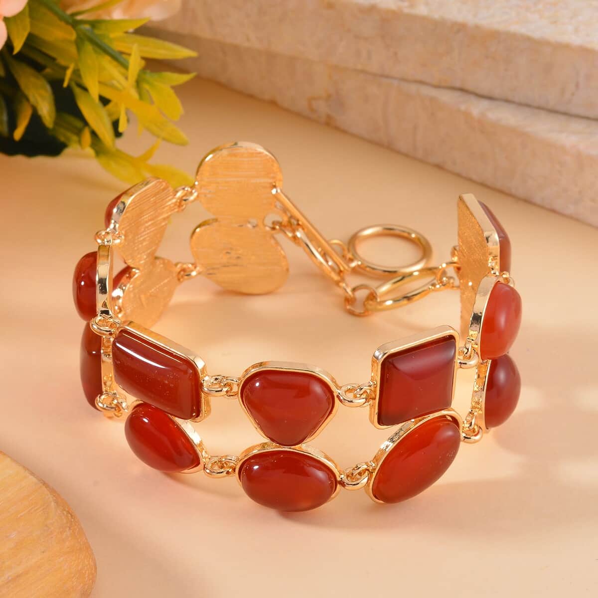 Red Agate 2 Row Link Bracelet in Goldtone (7.00-8.75In) 125.00 ctw image number 1