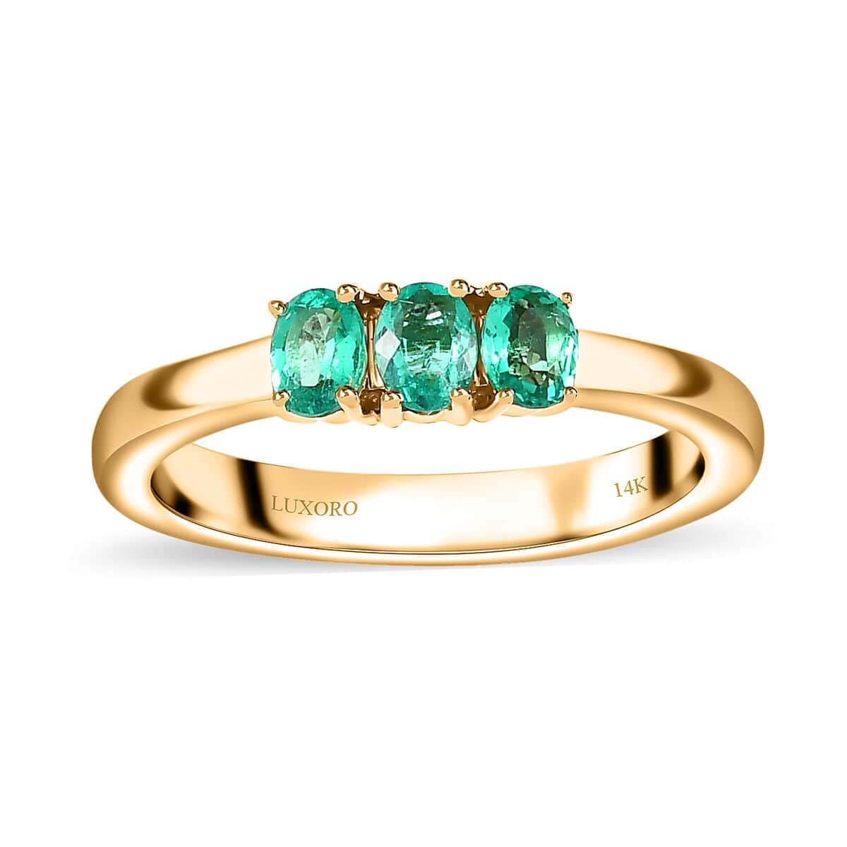 Doorbuster Luxoro 14K Yellow Gold AAA Boyaca Colombian Emerald 3 Stone Ring (Size 6.0) 0.65 ctw image number 0