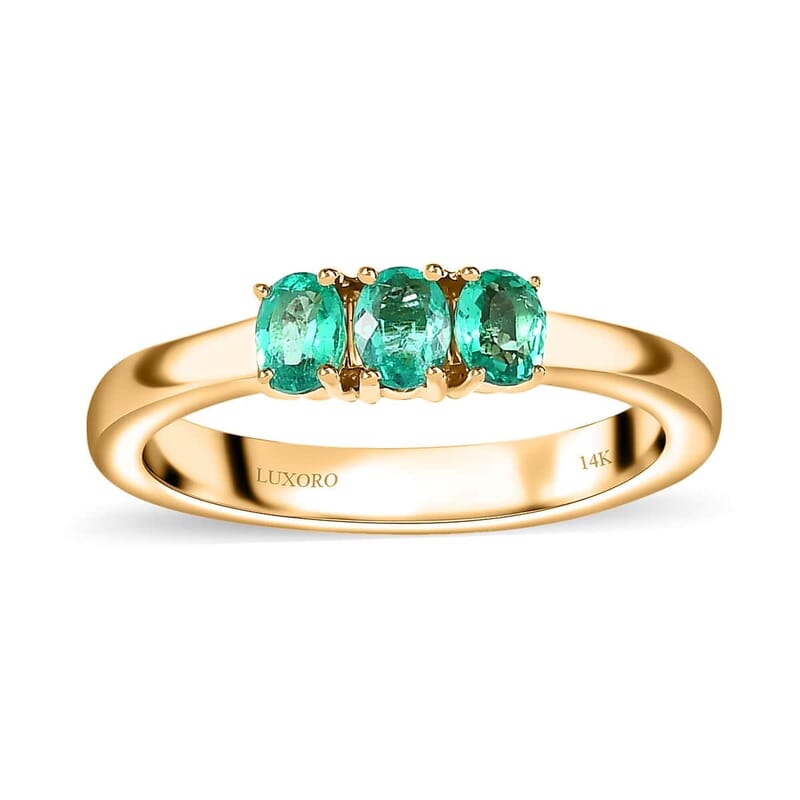 Luxoro 14K Yellow Gold AAA Boyaca Colombian Emerald 0.65 ctw 3 Stone Ring (Size 6.0)