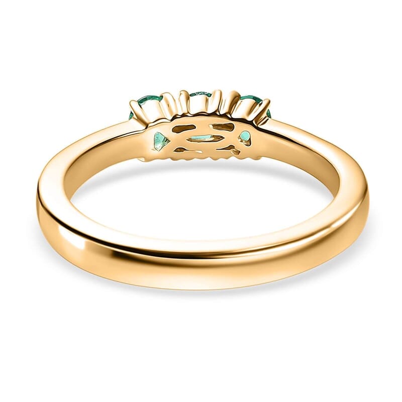 Luxoro 14K Yellow Gold AAA Boyaca Colombian Emerald 0.65 ctw 3 Stone Ring (Size 6.0)