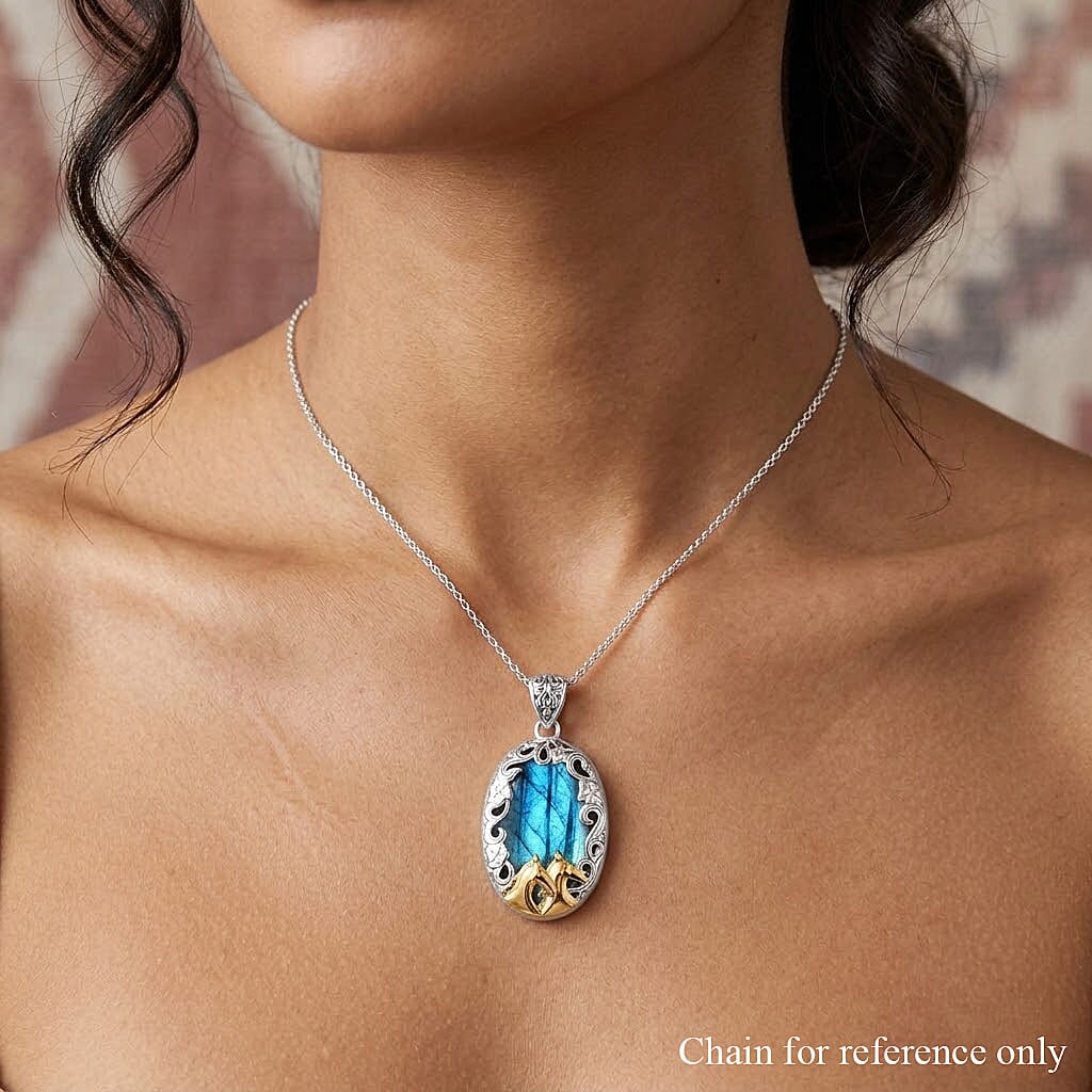 Malagasy Labradorite 26.00 ctw Pendant without Chain in Platinum Over Sterling Silver