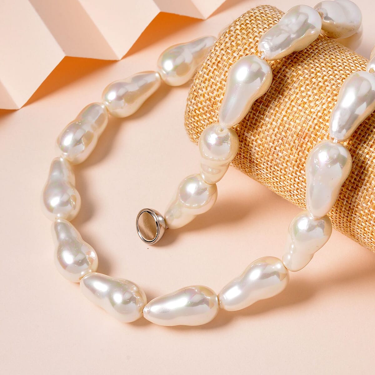 White Shell Pearl Necklace in Stainless Steel 20 Inches image number 1