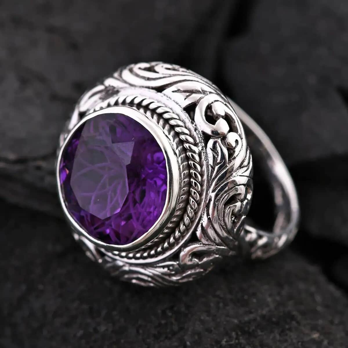 Doorbuster Bali Legacy African Amethyst Ring in Sterling Silver (Size 10.0) 5.75 ctw image number 1