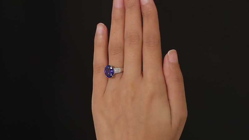 Rhapsody 950 Platinum AAAA Tanzanite, Diamond (E-F, VS2) Ring (Size 7.0) (7.35 g) 5.00 ctw
