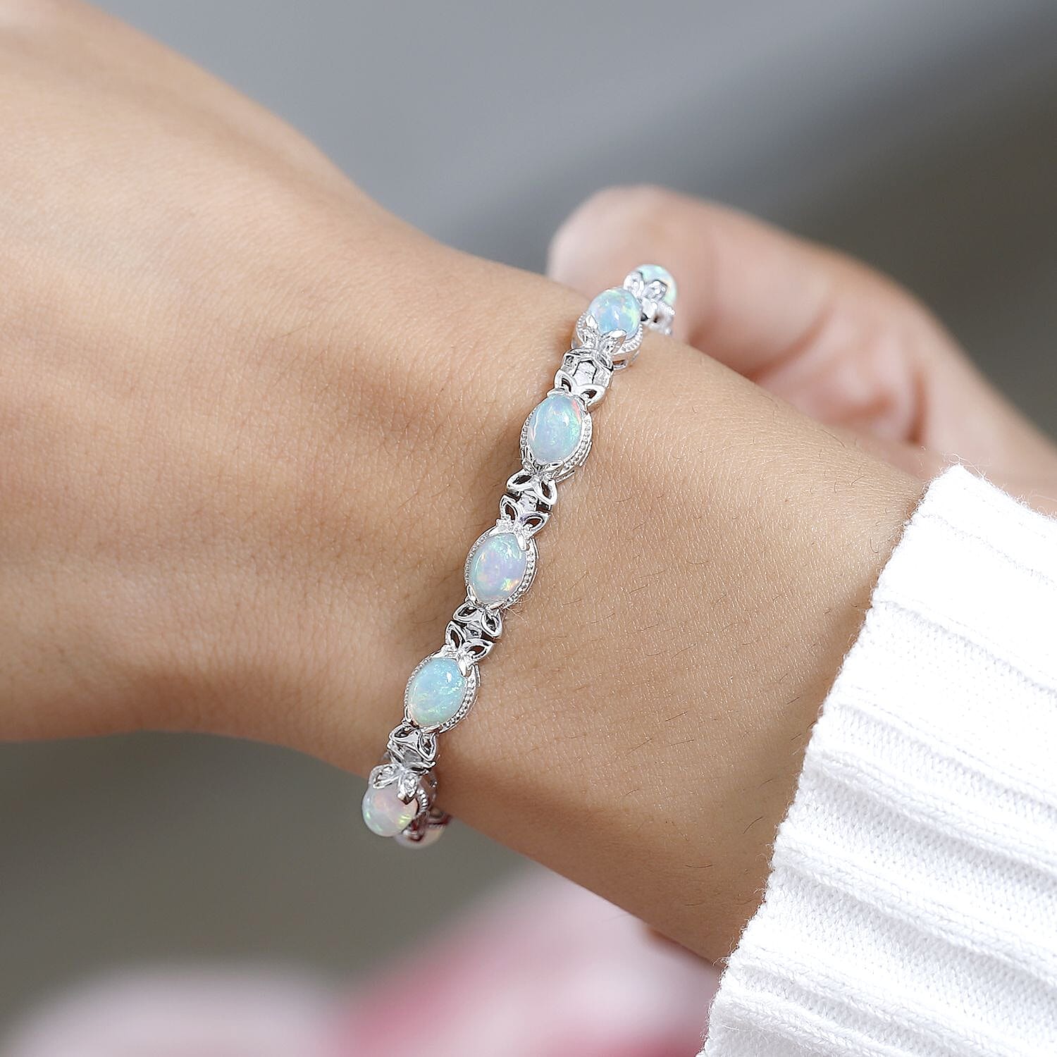 Default Title - Product card gallery slide 4 (10145074217243)