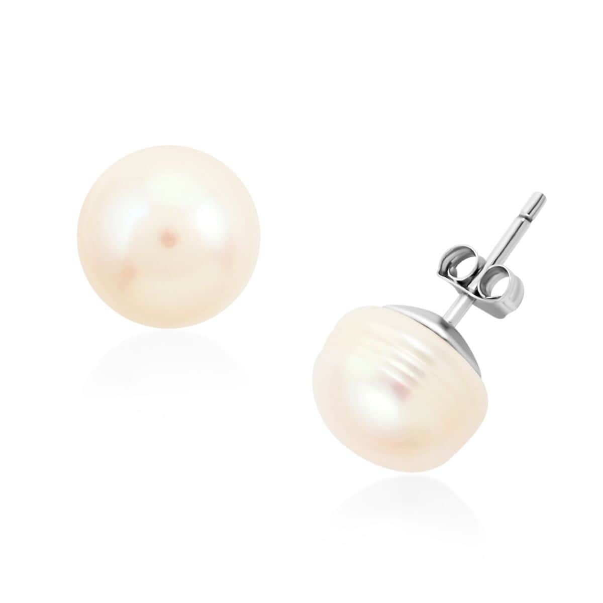 Freshwater Pearl Earrings in Sterling Silver image number 0