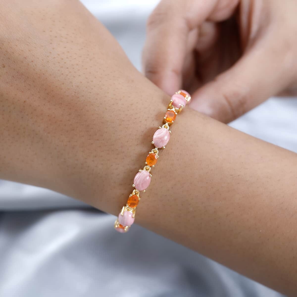 Premium Oregon Sunrise Peach Opal and Salamanca Fire Opal Bracelet in Vermeil Yellow Gold Over Sterling Silver (8.00 In) 16.80 ctw image number 2