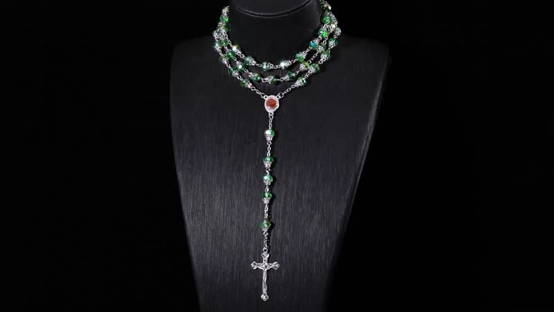 Doorbuster Green Magic Color Glass Cross Pendant Necklace (34 Inches) in Silvertone