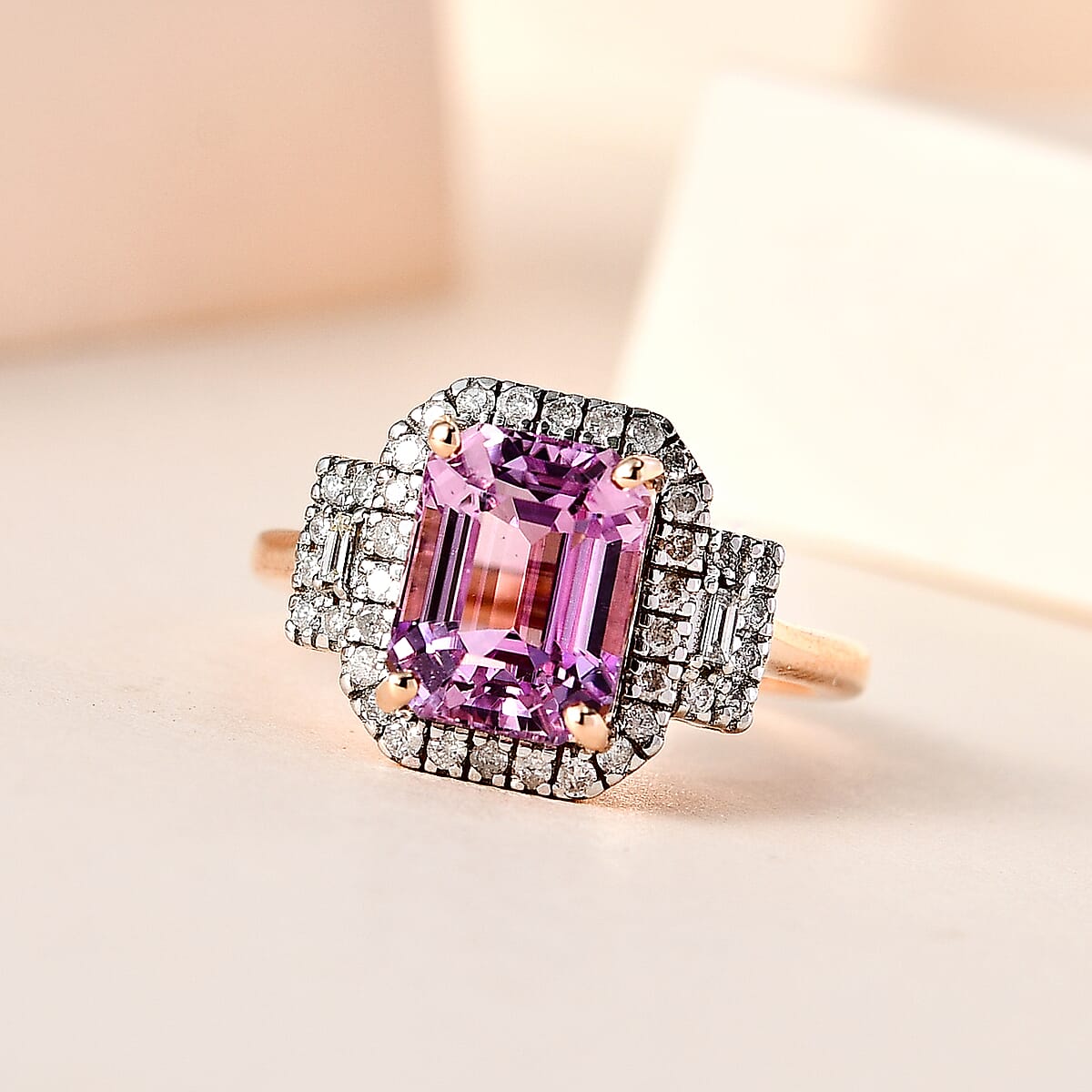 Luxoro AAA Patroke Kunzite and G-H I3 Diamond 3.35 ctw Halo Ring in 10K Rose Gold (Size 9.0) image number 1