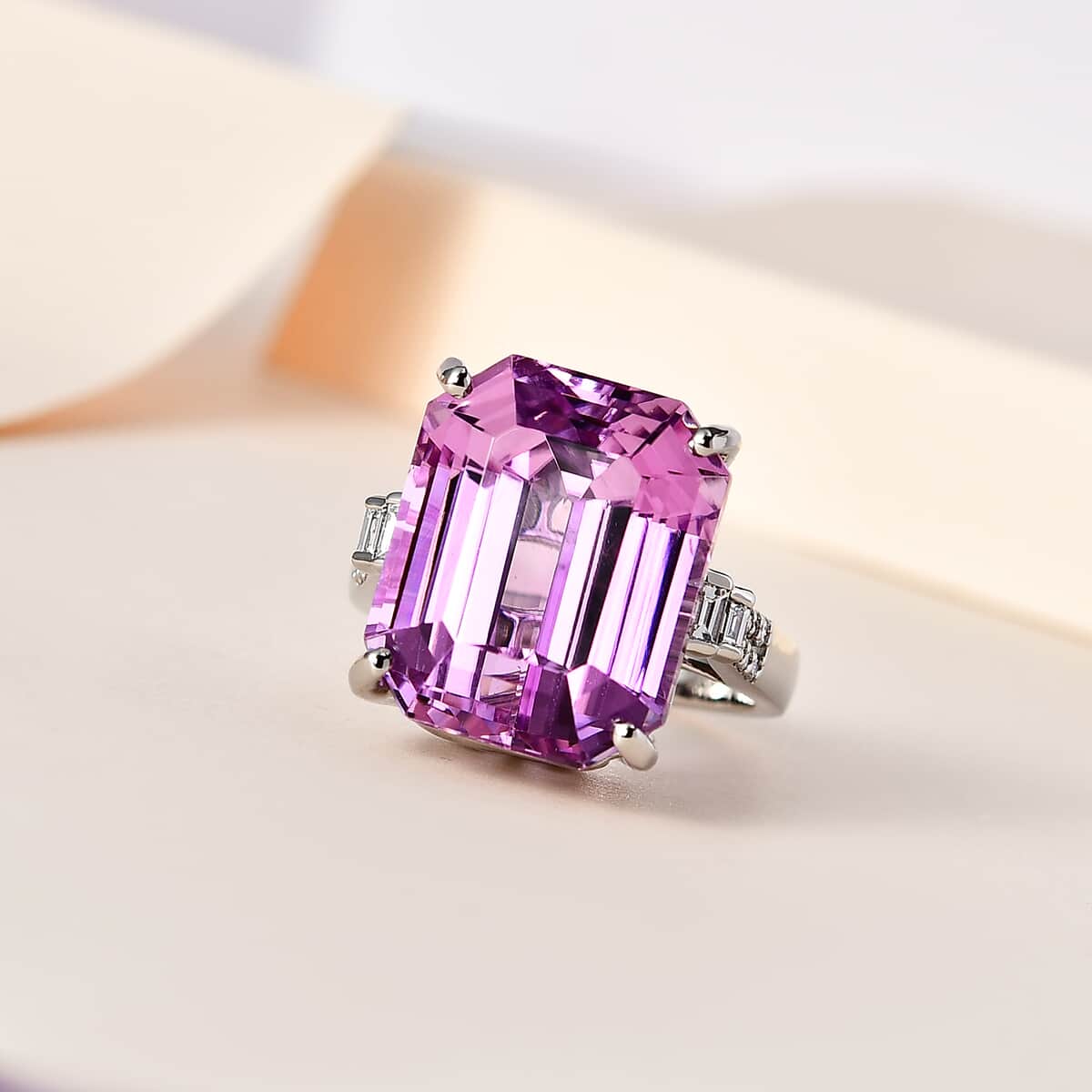 Certificate and Appraised Rhapsody 950 Platinum AAAA Patroke Kunzite and E-F VS2 Diamond Ring (Size 8.0) 10.30 Grams 24.50 ctw image number 1