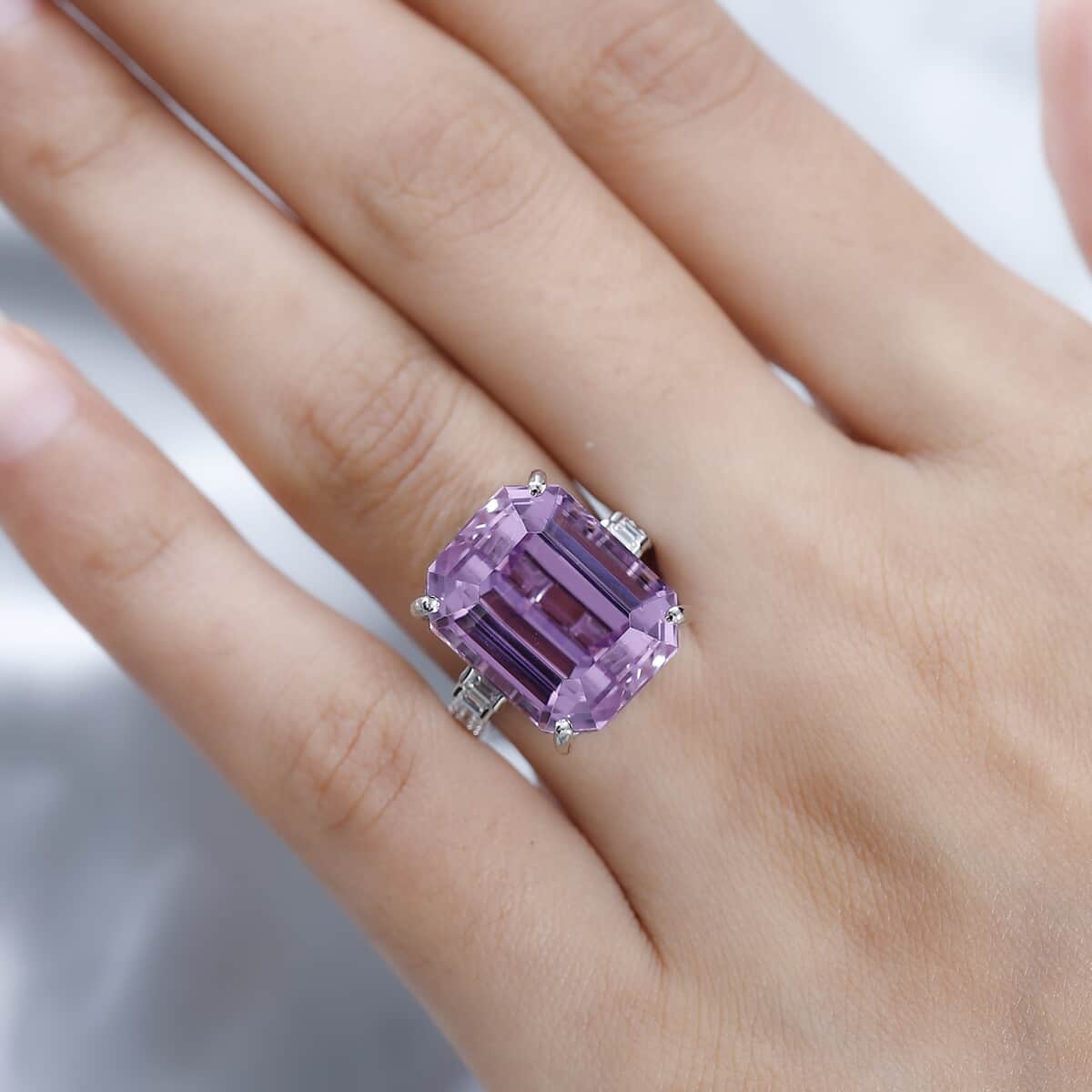 Certificate and Appraised Rhapsody 950 Platinum AAAA Patroke Kunzite and E-F VS2 Diamond Ring (Size 8.0) 10.30 Grams 24.50 ctw image number 2