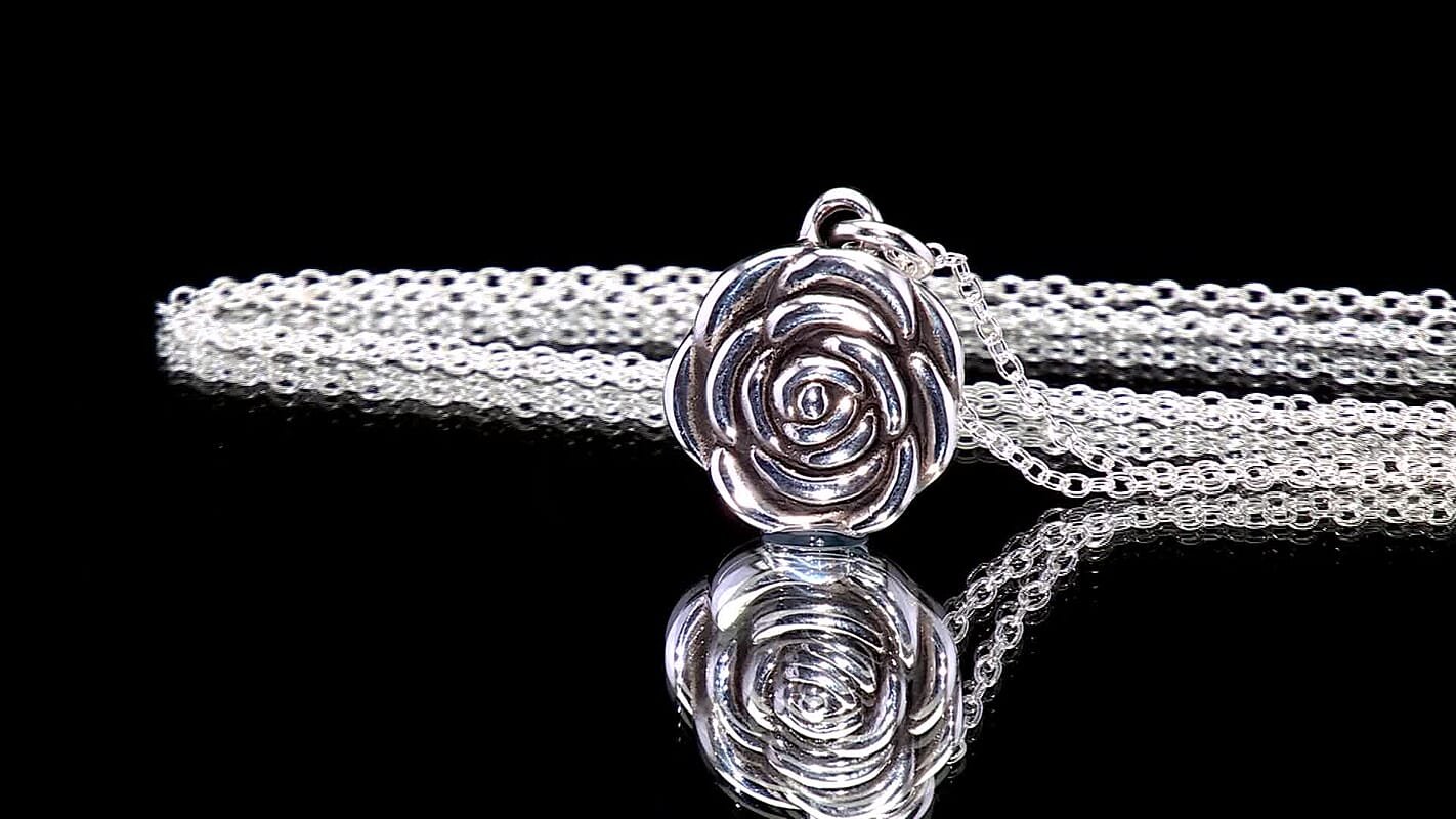 Rose Pendant without Chain in Sterling Silver 2.50 Grams