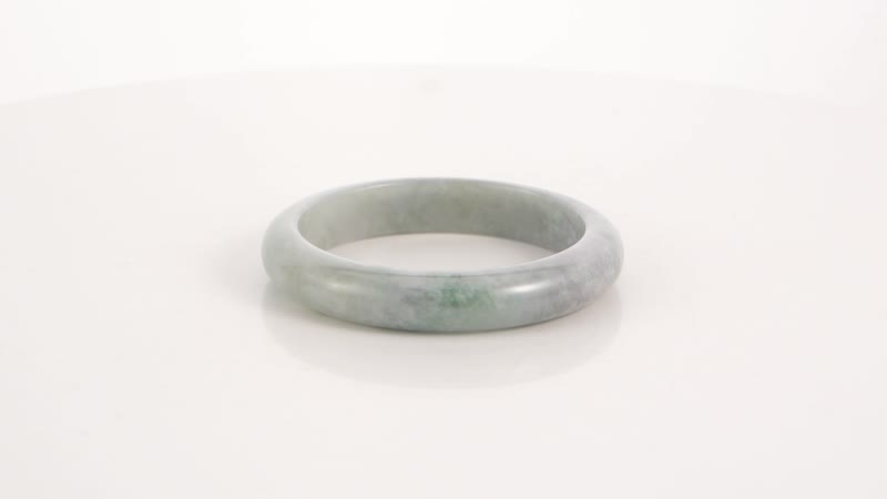 Natural Jade Bangle Bracelet (6.75 in) 270.00 ctw