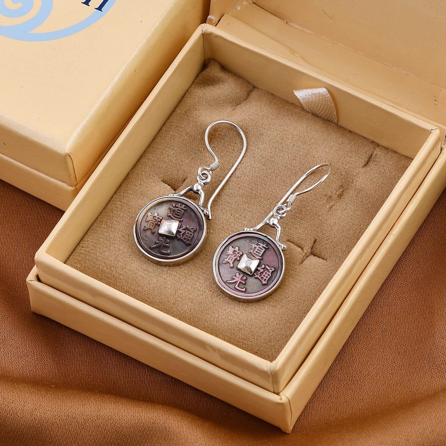 Default Title - Product card gallery slide 2 (10145099514139)