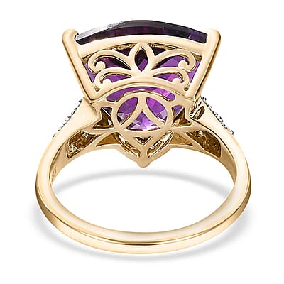 Luxoro AAA Zambian Amethyst and Moissanite 9.25 ctw Ring in 10K Yellow Gold (Size 7.0)