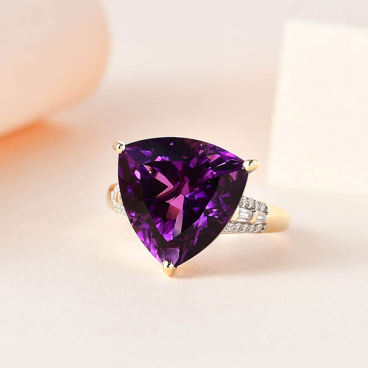 Luxoro AAA Zambian Amethyst and Moissanite 9.25 ctw Ring in 10K Yellow Gold (Size 8.0) image number 1