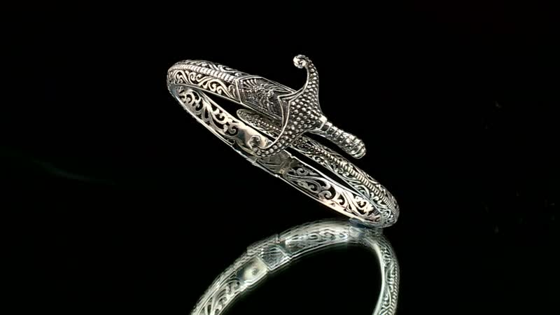 Bali Legacy Sterling Silver Sword Kada Bangle Bracelet (7.25 In) (27.65 g)