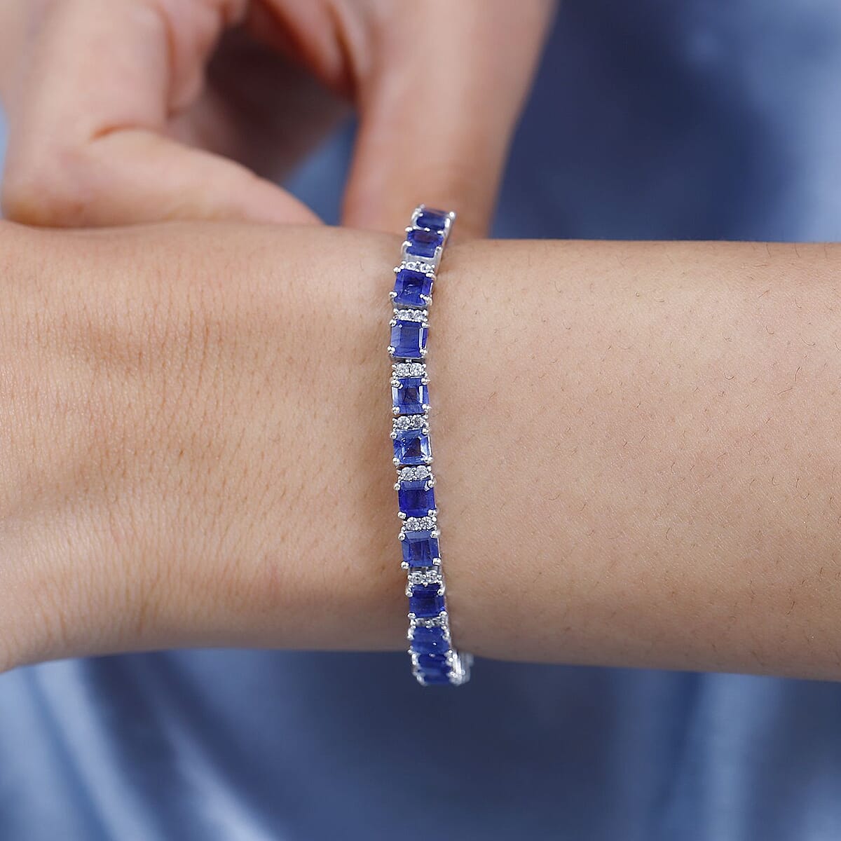 Doorbuster Asscher Cut Masoala Sapphire (FF), White Zircon Bracelet in Platinum Over Sterling Silver (6.50 In) 15.15 ctw image number 2
