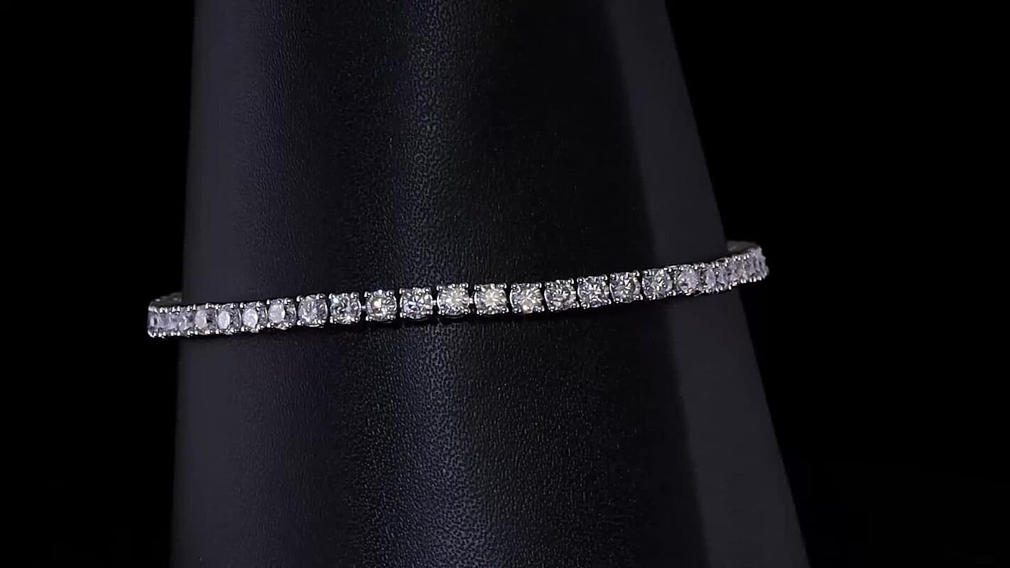 Moissanite 4.90 ctw Tennis Bracelet, Platinum Over Sterling Silver Bracelet, Moissanite Jewelry, Gifts For Her (6.50 In)