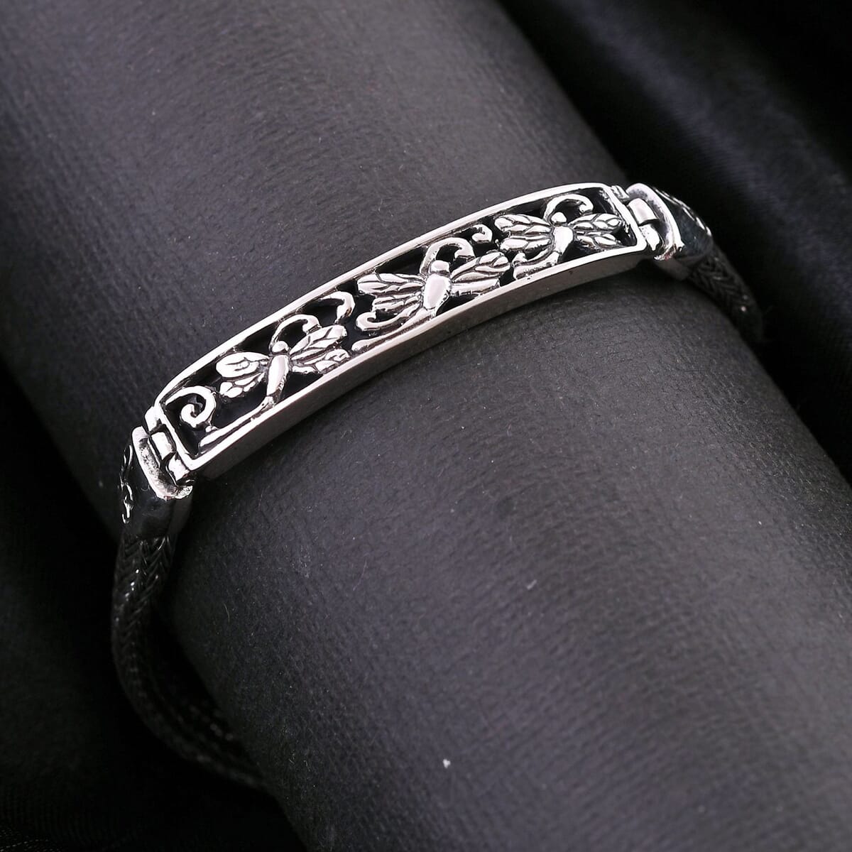 Bali Legacy Sterling Silver Engraved Dragonfly Tulang Naga Bracelet (8.00 In) 15.20 Grams image number 1