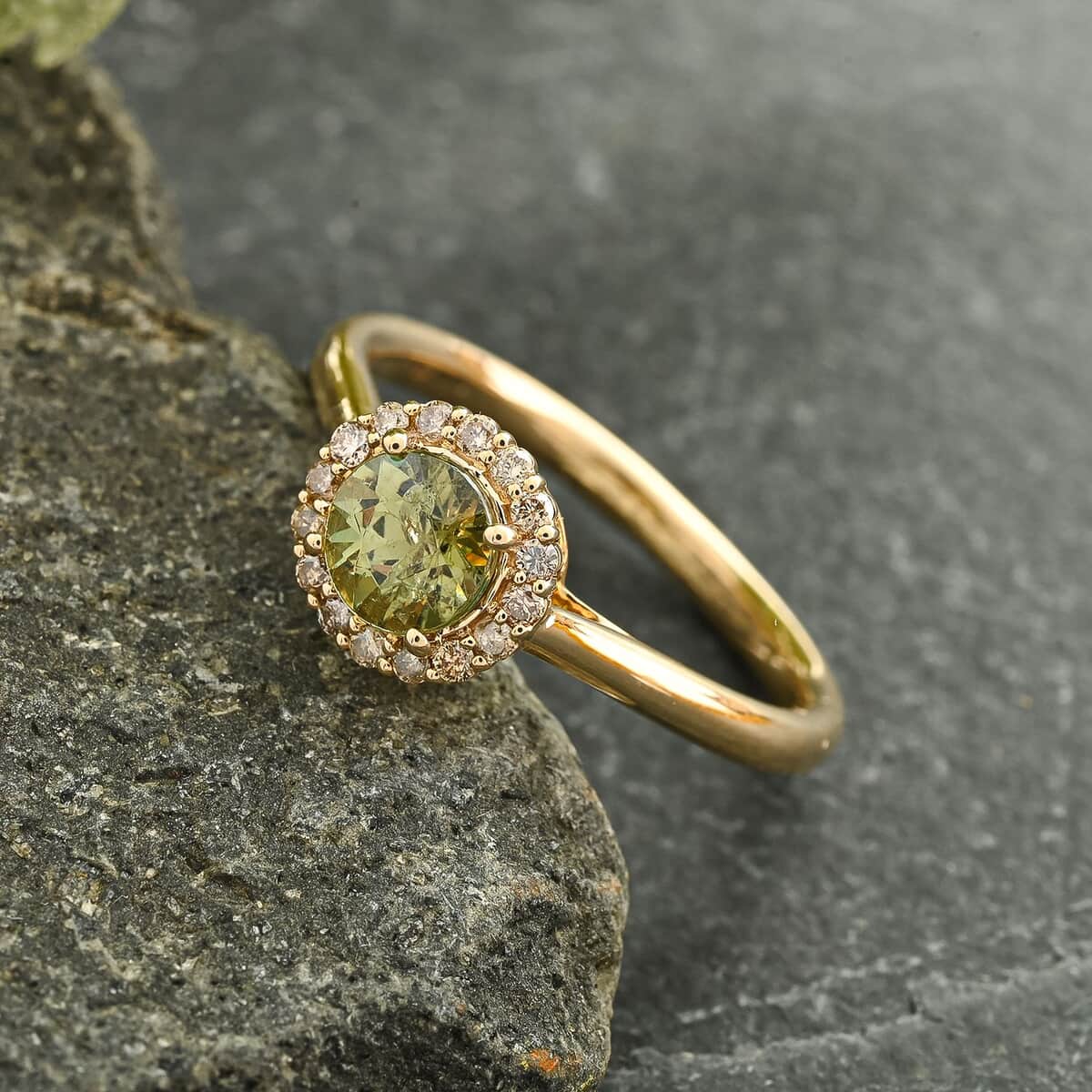 Luxoro 14K Yellow Gold AAA Ambanja Demantoid Garnet and G-H I2 Diamond Ring 1.00 ctw image number 1