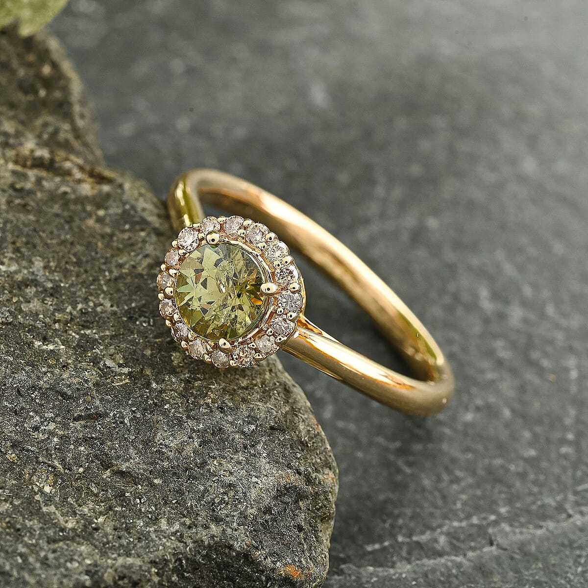 Luxoro 14K Yellow Gold AAA Ambanja Demantoid Garnet and G-H I2 Diamond Ring (Size 8.0) 1.00 ctw image number 1