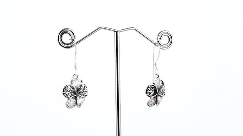 Bali Legacy Sterling Silver Floral Earrings 4.10 Grams