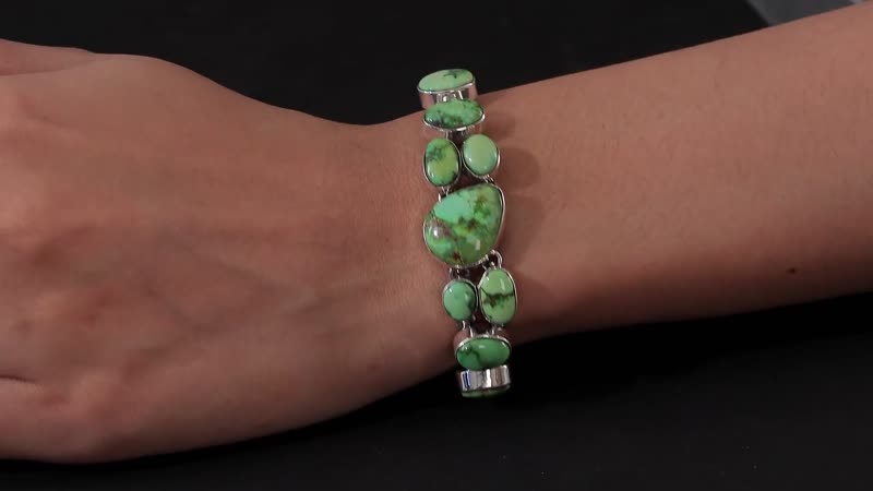 Artisan Crafted Sonoran Gold Turquoise Bracelet in Black Oxidized Sterling Silver (6.50-8.50In) 26.10 ctw