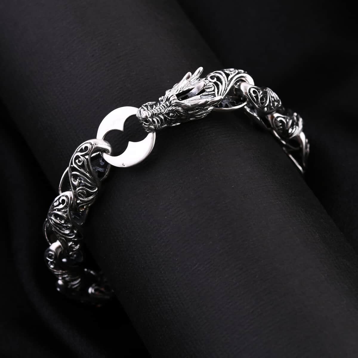 Bali Legacy Sterling Silver Viking Axe Clasp Dragon Bracelet (6.50 In) 26.65 Grams image number 1