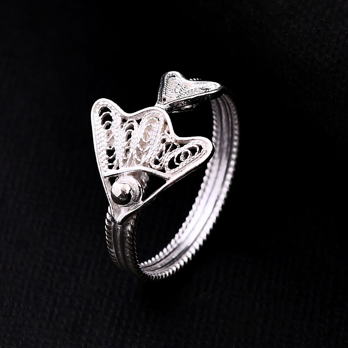 Artistry Tarakashi Collection Sterling Silver Fish Ring (Size 9.0) 2.15 Grams image number 1
