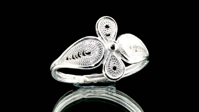 Artistry Tarakashi Collection Sterling Silver Ring (Size 10.0) (2.20 g)