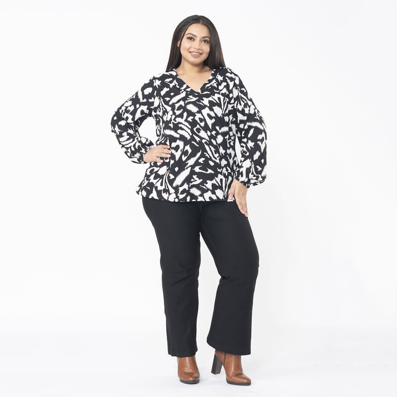 Tamsy Black Abstract Long Sleeve Blouse with Elastic Sleeve Opening – One Size Fits Most