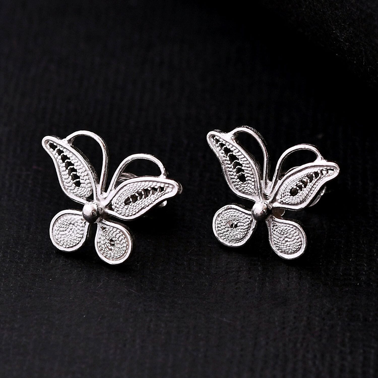 Artistry Tarakashi Collection Sterling Silver Butterfly Earrings 2 Grams