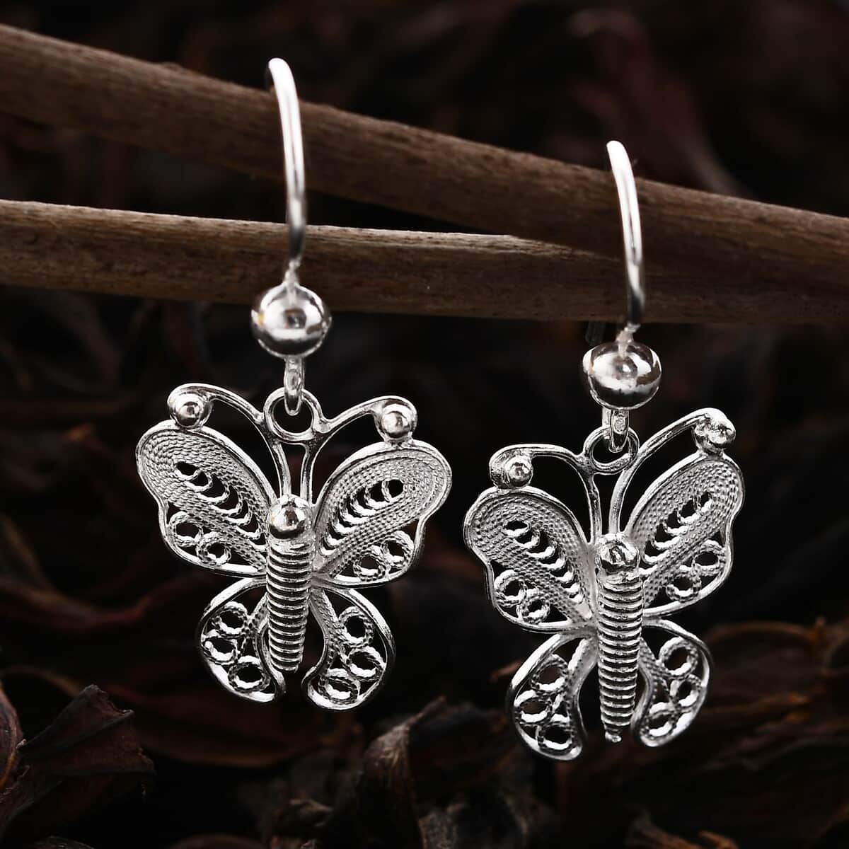 Artistry Tarakashi Collection Sterling Silver Butterfly Earrings 2.75 Grams image number 1