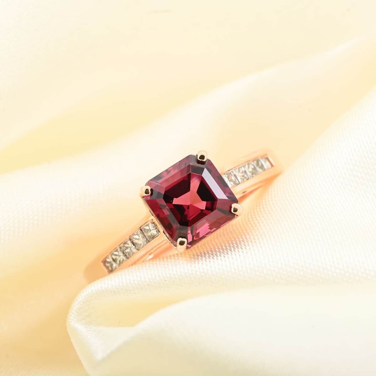 Certified & Appraised Iliana 18K Rose Gold AAA Asscher Cut Ouro Fino Rubellite and G-H I2 Diamond Ring (Size 10.0) 4.30 Grams 1.75 ctw image number 1