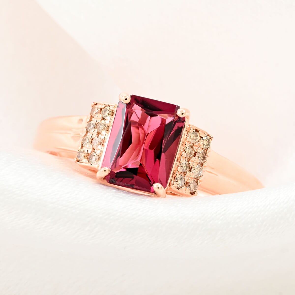 Certified & Appraised Luxoro 14K Rose Gold AAA Ouro Fino Rubellite and G-H I2 Diamond Ring (Size 9.0) 1.80 ctw image number 1