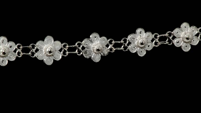 Bali Legacy Sterling Silver Floral Bracelet (7.25 In) 7.35 Grams
