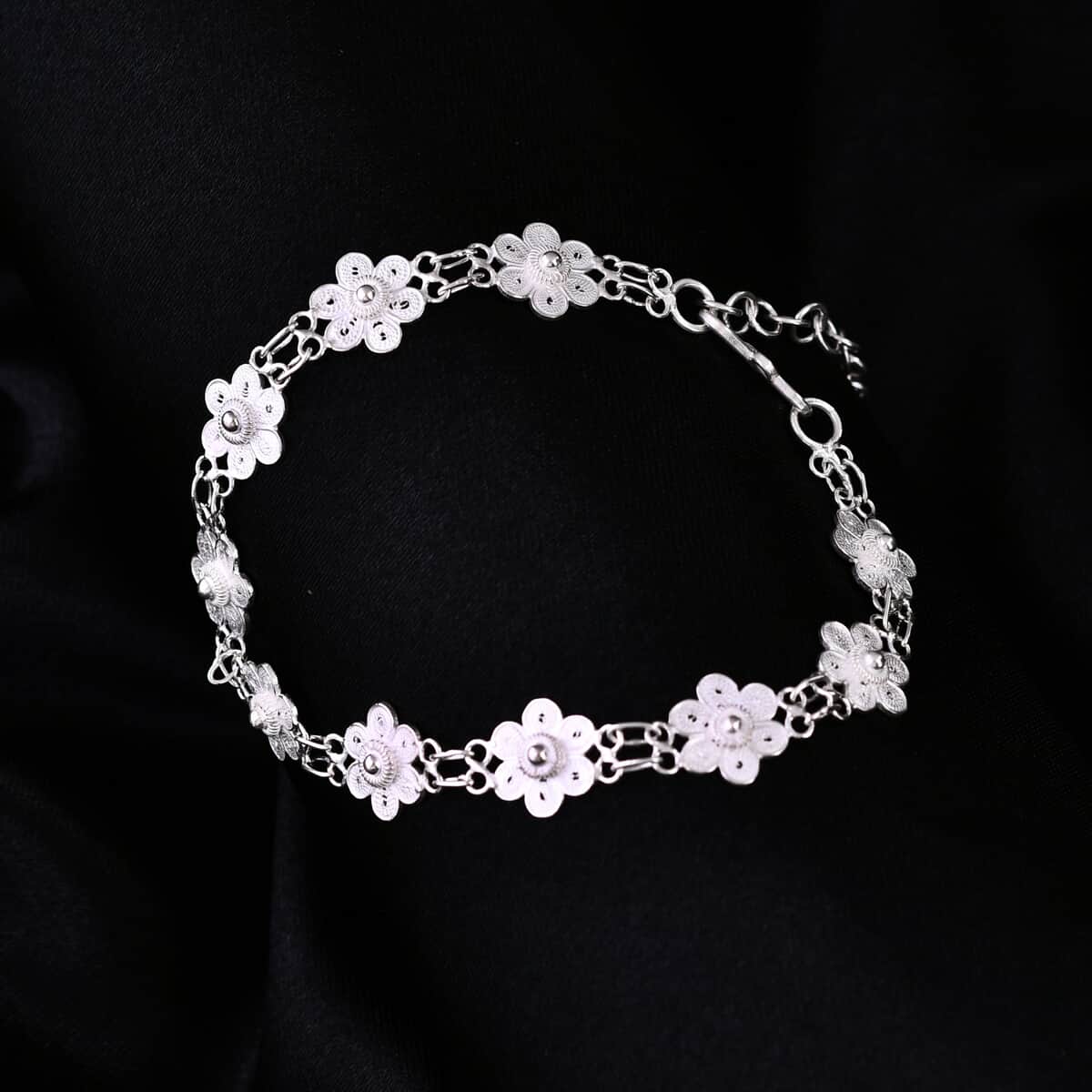 Artistry Tarakashi Collection Sterling Silver Floral Bracelet (7.25-9.25In) 7.35 Grams image number 1