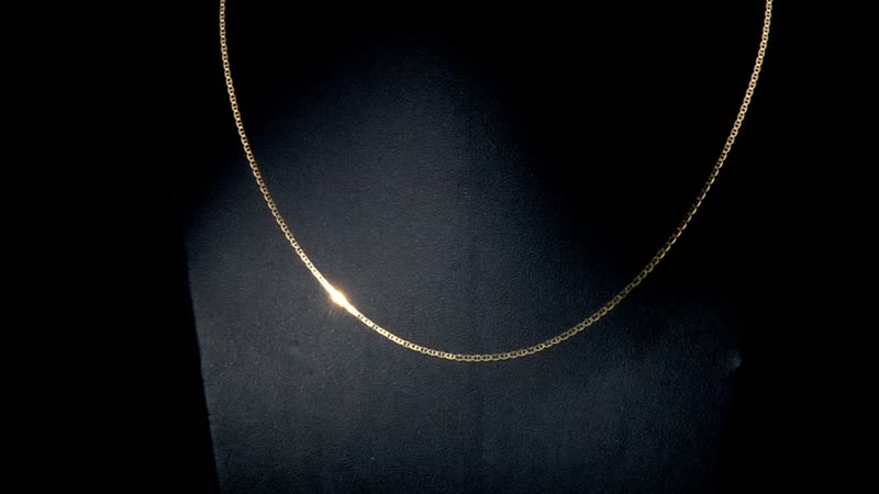 10K Yellow Gold 1.5mm Mariner Chain Necklace 18 Inches 0.90 Grams