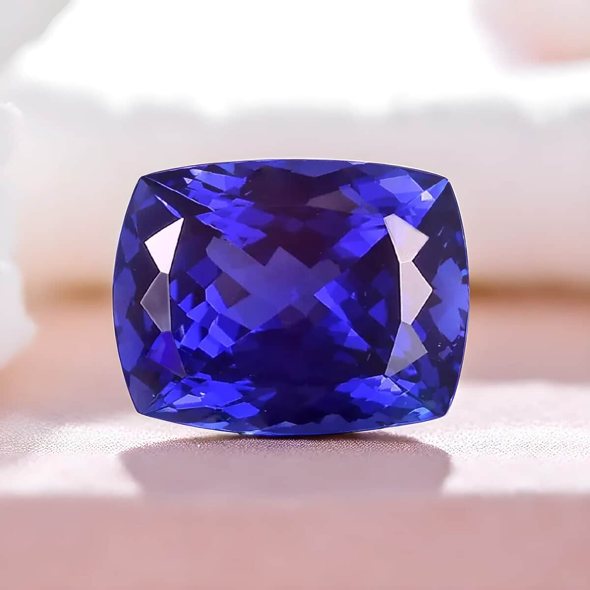 Certified & Appraised AAAA Tanzanite (Cush Free Size) 17.00 ctw image number 1