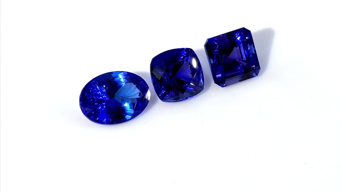 Certified & Appraised Asscher Cut AAAA Tanzanite (Sqr Free Size) 17.00 ctw