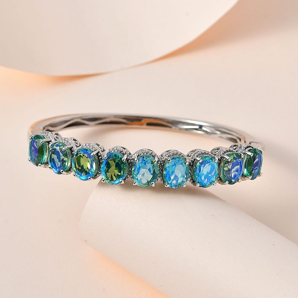 Peacock Quartz (Triplet) Bangle Bracelet in Platinum Over Sterling Silver (6.50 In) 18.90 ctw image number 1