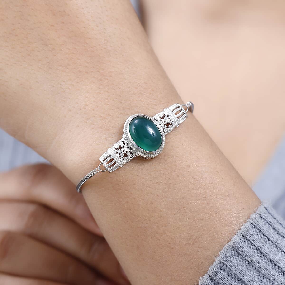 Karis Green Onyx Bolo Bracelet in Platinum Over 7.50 ctw image number 2