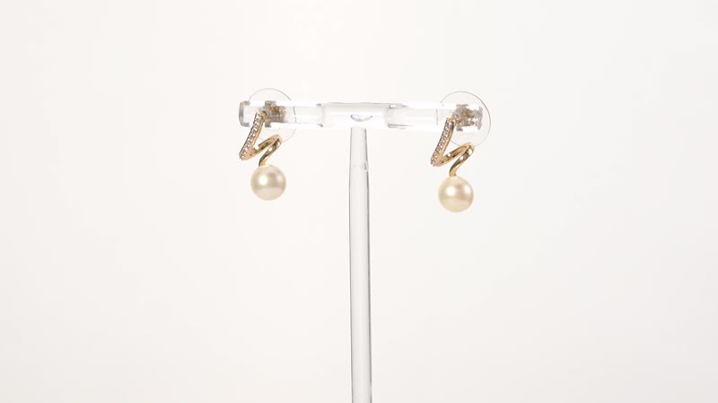 Freshwater Pearl and Simulated Diamond Earrings in Goldtone
