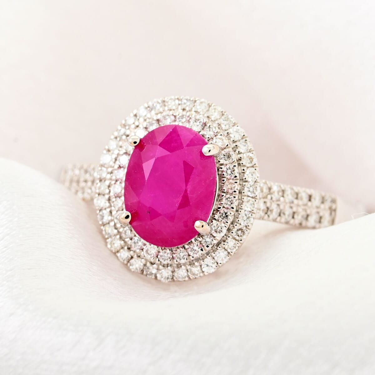 Certified & Appraised Iliana AAA Montepuez Ruby and G-H SI Diamond 1.85 ctw Double Halo Ring in 18K White Gold (Size 7.5) 4.52 Grams image number 1