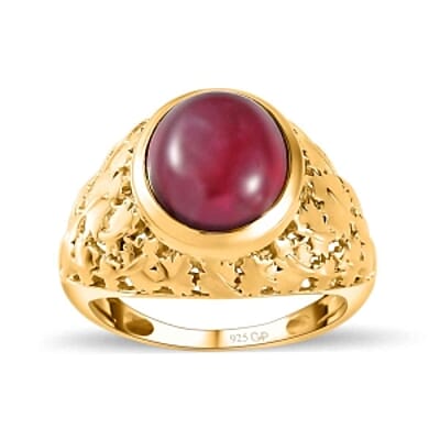 African Ruby and Kanchanaburi Blue Sapphire 8.04 ctw Ring in Vermeil Yellow Gold Over Sterling Silver (Size 10)