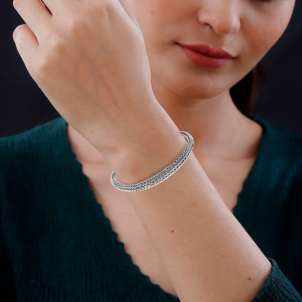 Bali Legacy Sterling Silver Tulang Naga Chain Bracelet (6.50 In) 29.30 Grams image number 2