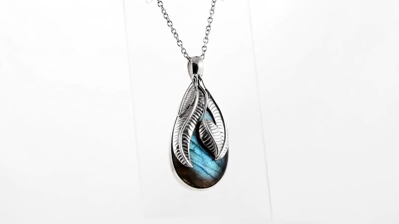 Bali Legacy Malagasy Labradorite Pendant without Chain in Sterling Silver 49.50 ctw