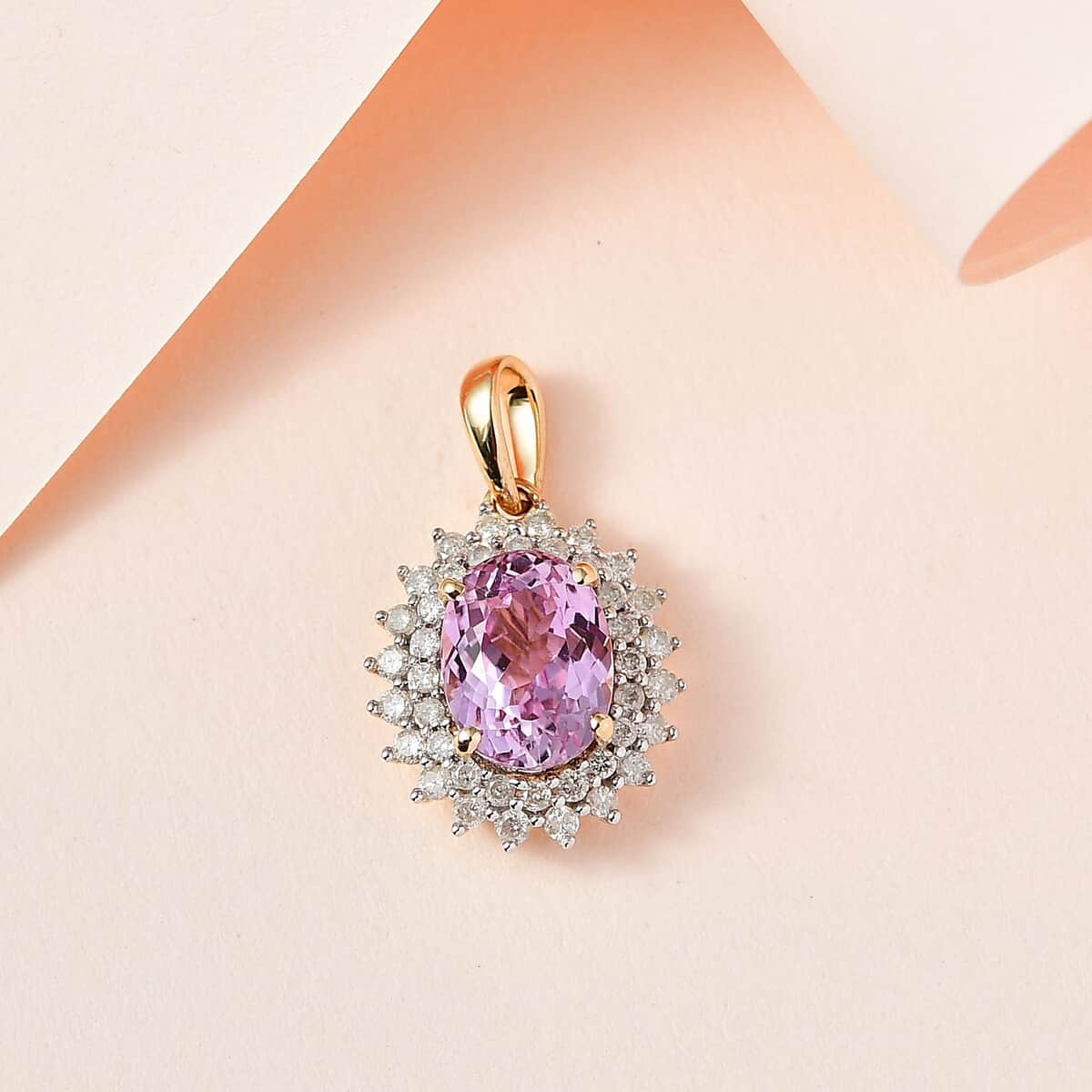 Luxoro 10K Yellow Gold AAA Martha Rocha Kunzite and G-H I3 Diamond Pendant 3.30 ctw image number 1