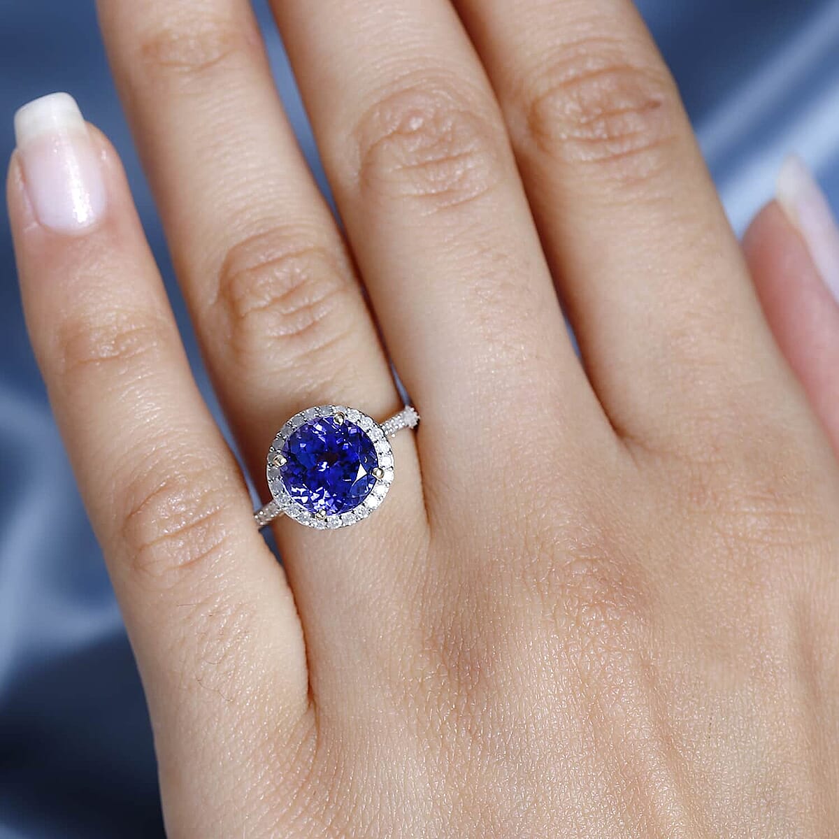 Luxoro 10K Yellow Gold AAA Tanzanite and G-H I3 Diamond Halo Ring (Size 7.0) 3.70 ctw image number 2
